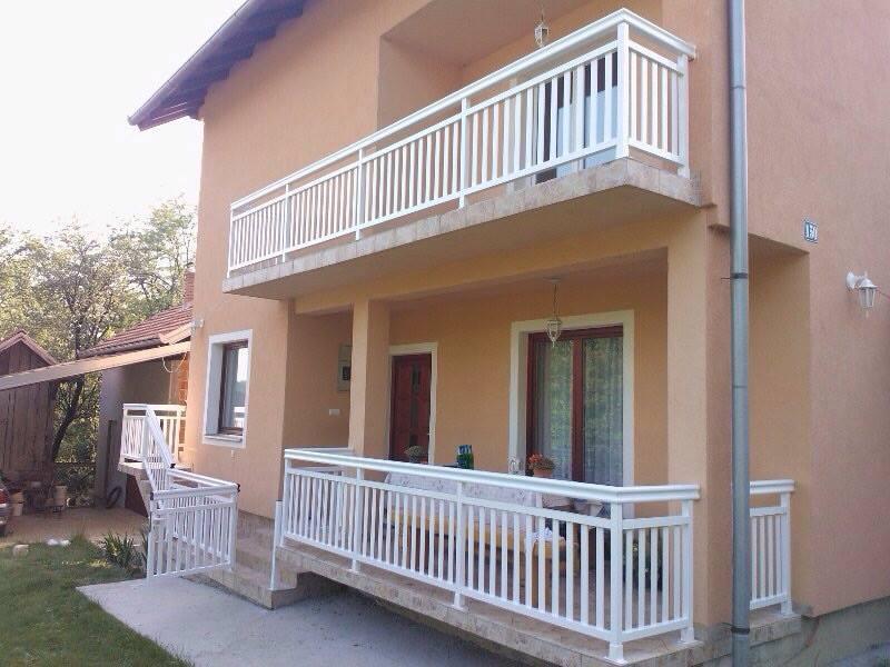 Balkonske aluminijske ograde